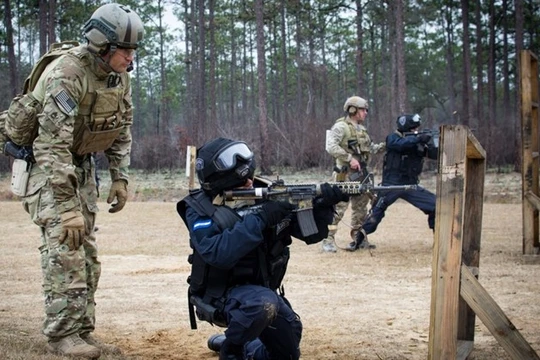 Video: Sức mạnh lực lượng mũ nồi xanh Lục quân Mỹ