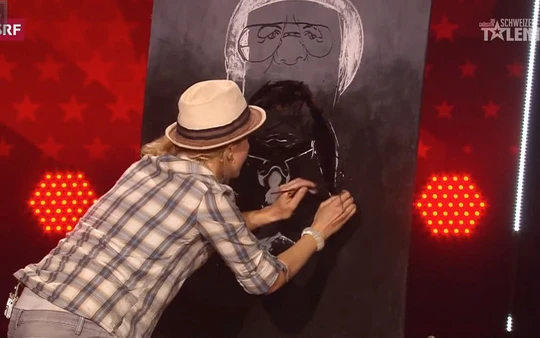 Video: Cả 4 giám khảo Got talent hối hận vì bấm nút dừng quá sớm