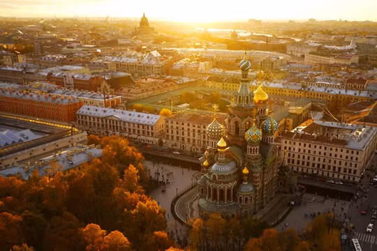 1. Nhà thờ Savior on Blood, Nga.