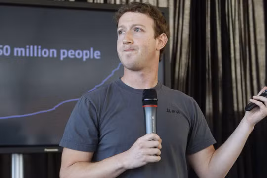 Zuckerberg báo trước mốc khai sinh thế hệ mới của máy tính