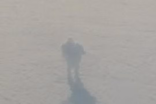 Hành khách trên máy bay bất ngờ chụp được ảnh robot khổng lồ