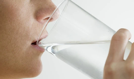 7 điều kỳ lạ nếu bạn chỉ uống nước trong 30 ngày liên tục