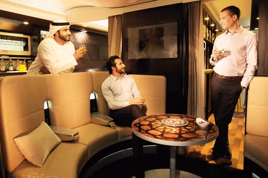 Video: Khám phá vé khứ hồi trị giá 2 tỷ đồng