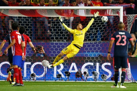 Video: Siêu phẩm của Diego Maradona được tái hiện