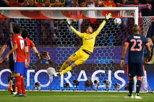 Video: Siêu phẩm của Diego Maradona được tái hiện