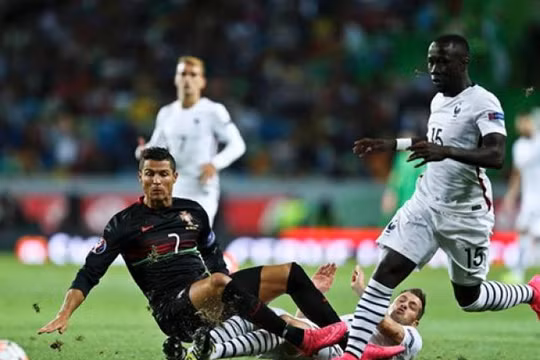 Bồ Đào Nha hay Pháp sẽ lên ngôi ở EURO năm nay?