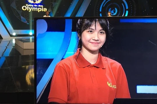 Bức hình của cô bạn thí sinh đang gây náo loạn trường quay Đường lên đỉnh Olympia.