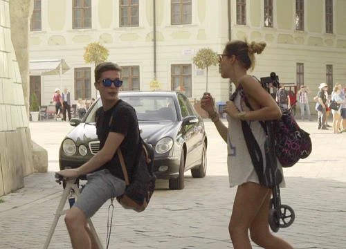 Video: Xe “mui trần” thân thiện môi trường bậc nhất