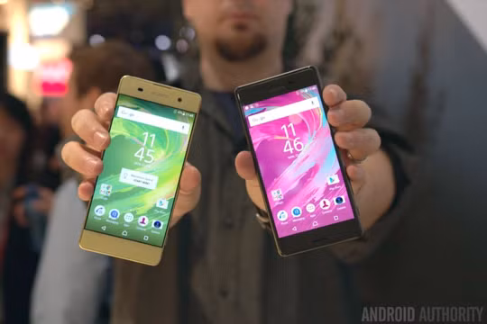 Xperia X và Xperia X Perfomance cơ bản có thiết kế tương tự như Xperia XA.