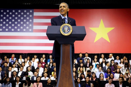 Ai giúp Tổng thống Obama viết diễn văn xúc động tại Việt Nam?