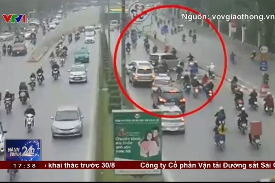 Ô tô ngang ngược băng qua dải phân cách cửa hầm Kim Liên