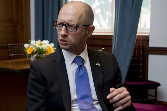 Bị nghi bỏ trốn, cựu Thủ tướng Ukraine lần đầu xuất hiện