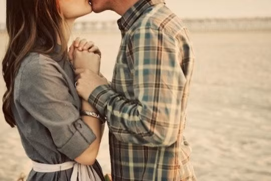 Bộ tranh “Vì sao mình yêu anh ấy” đốn tim dân mạng