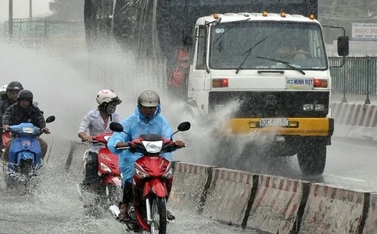 Những tỉnh vùng núi và trung du khác bao gồm cả tỉnh Quảng Ninh dù mưa đã qua thời điểm lớn nhưng vẫn cần đề phòng các hiện tượng lũ quét và sạt lở đất