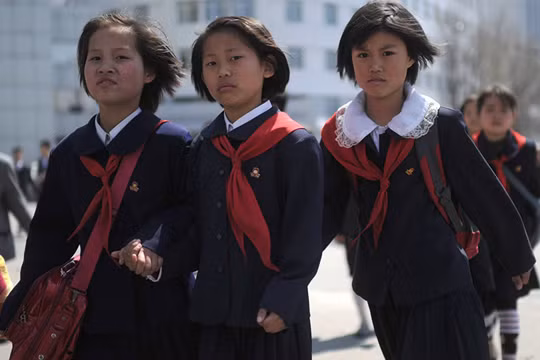 Kim Jong-un chuyển gần 2 triệu USD cho các trường Triều Tiên tại Nhật Bản