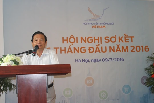Ông Lê Doãn Hợp, Chủ tịch Hội Truyền thông số Việt Nam phát biểu tại Hội nghị.