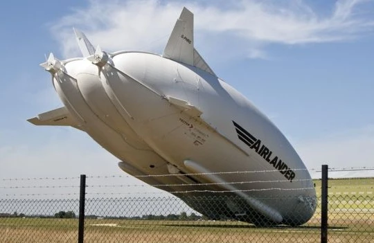 Airlander 10 - máy bay lớn nhất thế giới đã gặp tai nạn ngay trong chuyến thử nghiệm thứ hai.