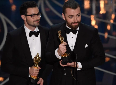 Sam Smith và Jimmy Napes nhận giải Oscar