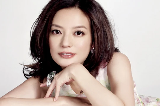 Triệu Vy nghiện chơi cờ bạc?