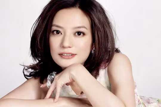 Triệu Vy nghiện chơi cờ bạc?