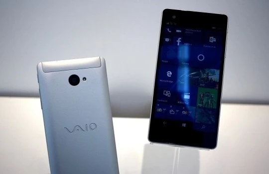 Smartphone của Vaio có tên Phone Biz