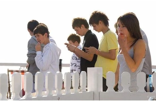 Các game thủ đã gặp phải nhiều tình huống "khó đỡ" khi đi săn Pokemon.