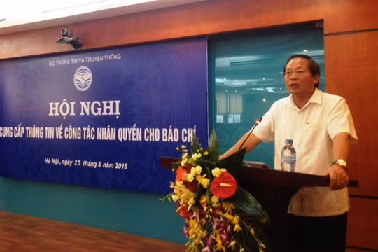 Bộ trưởng Bộ Thông tin và Truyền thông Trương Minh Tuấn phát biểu tại hội nghị.