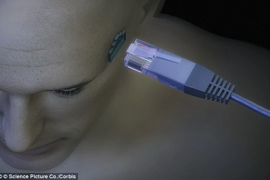 Chàng trai nửa người, nửa máy đầu tiên trên thế giới 