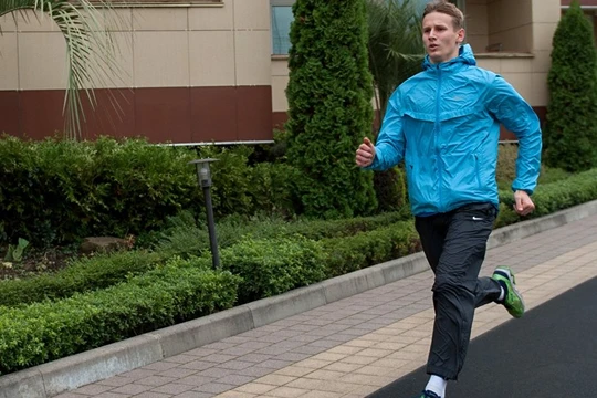 Video: Vận động viên Nga phá kỷ lục của bộ đội Việt Nam