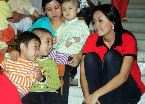 Khoảnh khắc ghi điểm tuyệt đối của nhan sắc Việt