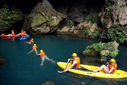 Đoàn đã thám hiểm, khảo sát, chinh phục thành công 57 hang động.