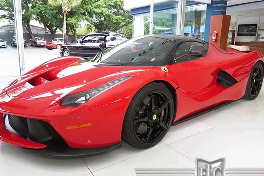Cận cảnh siêu xe Ferrari LaFerrari cũ giá 104,8 tỷ đồng