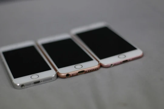 Sốc với iPhone giá rẻ chưa ra mắt đã rao bán tại chợ