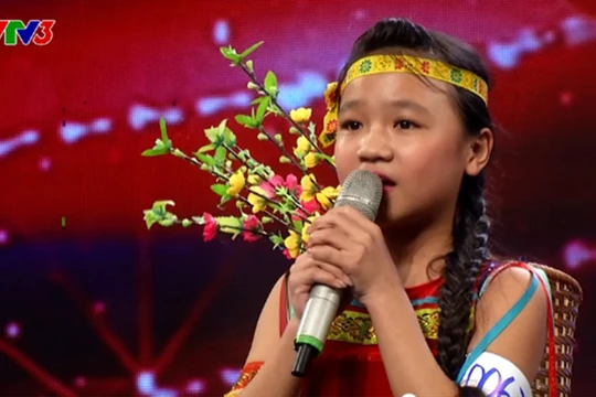 Nổi da gà với "cô gái vót chông" 12 tuổi