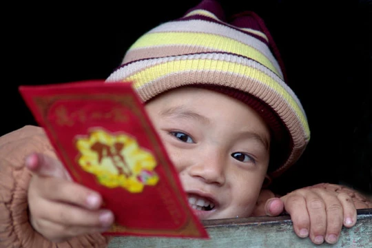 8 điều cấm kị khi tặng tiền lì xì