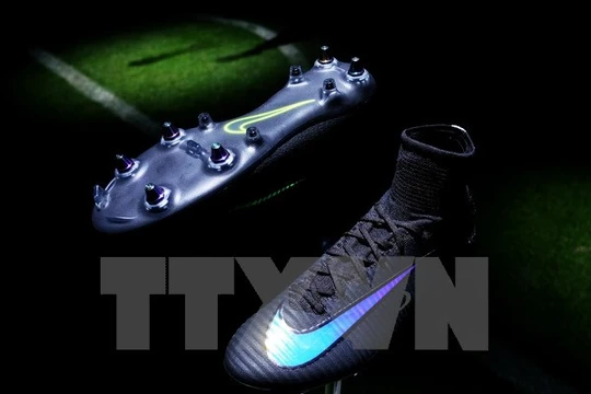 Sản phẩm mới mang tên HyperAdapt 1.0. 