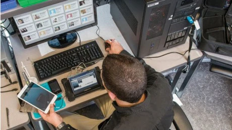 Nhìn lại cuộc đối đầu về mở khóa iPhone giữa FBI và Apple