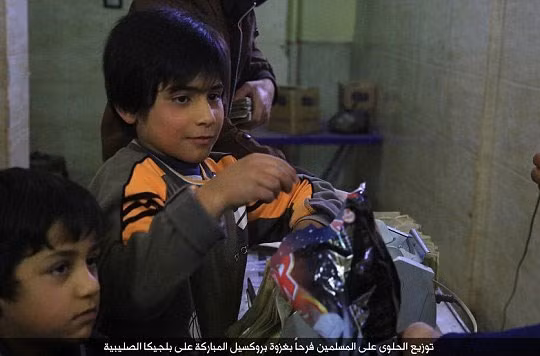 3/4 trẻ em đánh bom khủng bố là gái