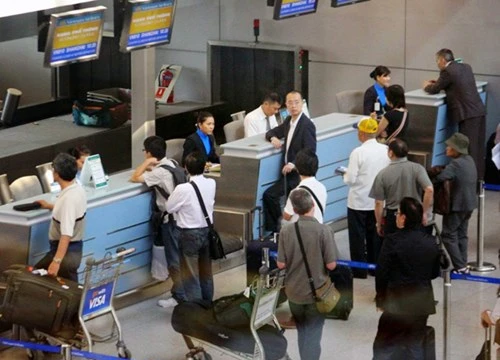 Mắc bẫy lừa vì ham mua vé máy bay giá rẻ