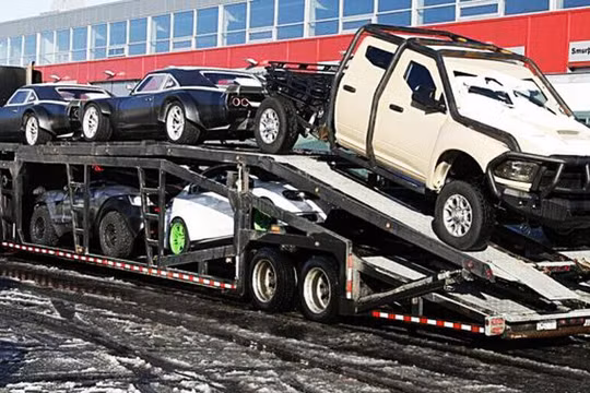 'Fast & Furious 8' khoe dàn siêu xe đắt nhất hành tinh.