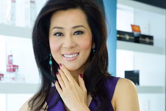 MC Kỳ Duyên đã chế lời với nội dung hóm hỉnh liên quan đến việc… ăn nhậu.