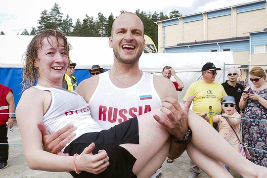 Cặp đôi người Nga Anastasia Loginova và Dimitry Sagal giành phần thắng trong cuộc thi năm nay.