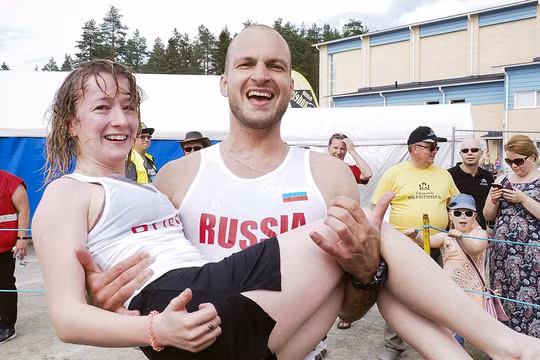 Cặp đôi người Nga Anastasia Loginova và Dimitry Sagal giành phần thắng trong cuộc thi năm nay.