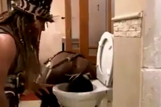 Video: Thổ dân lên thành phố