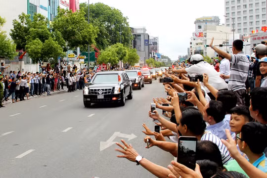 Video: Từ “quái thú”, Obama hẳn sẽ ấn tượng với những hình ảnh này