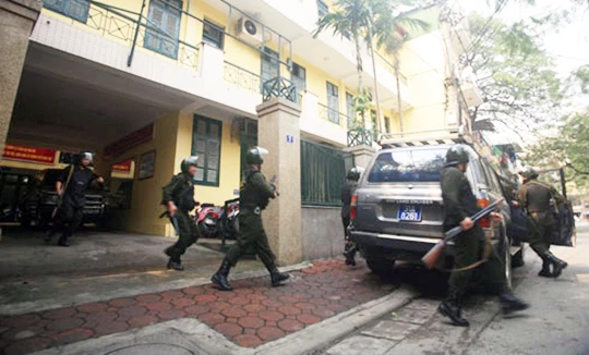 Không chỉ đám lưu manh giang hồ, ngay cả lính hình sự Công an các tỉnh, mỗi khi nhắc đến “thương hiệu” số 7 Thiền Quang của Phòng Cảnh sát hình sự – Công an Tp Hà Nội, đều với một thái độ trân trọng, nể phục.