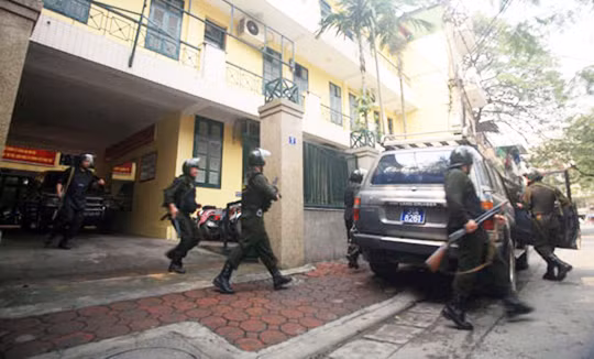 Không chỉ đám lưu manh giang hồ, ngay cả lính hình sự Công an các tỉnh, mỗi khi nhắc đến “thương hiệu” số 7 Thiền Quang của Phòng Cảnh sát hình sự – Công an Tp Hà Nội, đều với một thái độ trân trọng, nể phục.