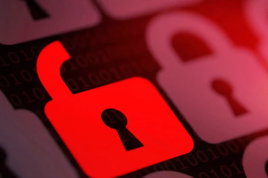 Theo xếp hạng an toàn thông tin năm 2015 thì Hậu Giang có 2 đơn vị đạt 100% tổng điểm nhưng có tới 12 đơn vị chỉ đạt 12% 