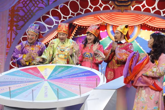 Đừng khoác cho Táo quân chiếc áo quá rộng