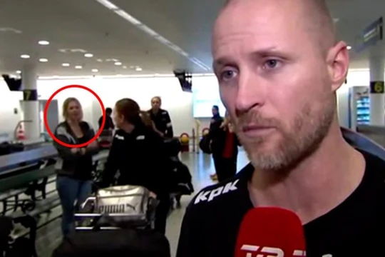 Cô Trine Nielsen (khoanh đỏ) trước khi biến mất (Nguồn: RT)